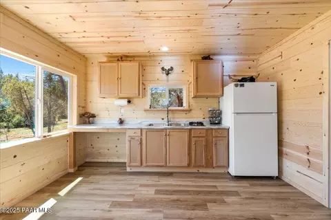 453 Arizona Rd, Ash Fork, AZ 86320 photo 12