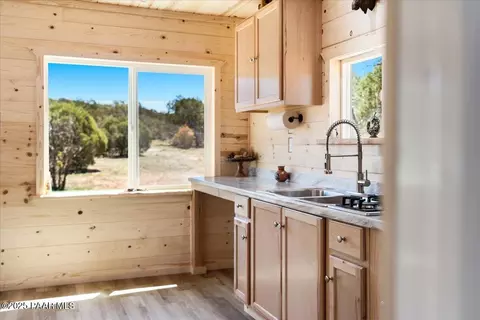 453 Arizona Rd, Ash Fork, AZ 86320 photo 11