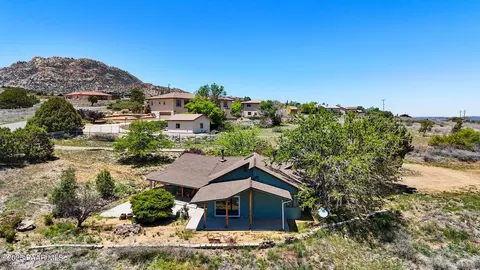 2225 Kris Ct, Prescott, AZ 86305