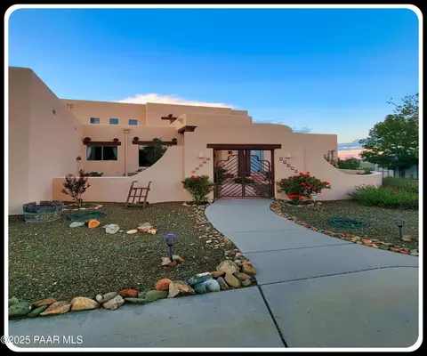 10614 E High Point Dr, Dewey-humboldt, AZ 86327