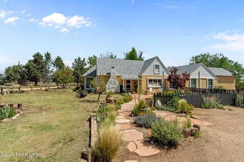19123 S Highway 89, Kirkland, AZ 86332
