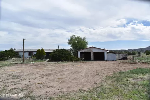 25 E Bald Eagle Trl, Paulden, AZ 86334