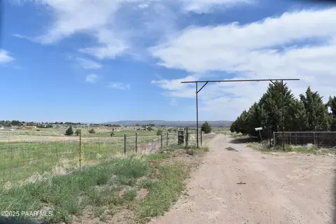 25 E Bald Eagle Trl, Paulden, AZ 86334 photo 10
