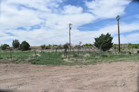 25 E Bald Eagle Trl, Paulden, AZ 86334 photo 4