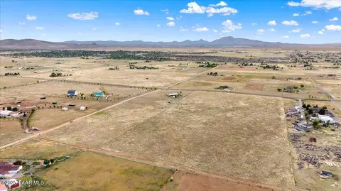 8855 N Coyote Spgs, Prescott Valley, AZ 86315