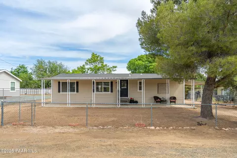 12440 E Montezuma Way, Dewey, AZ 86327