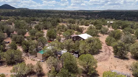 57573 Hermana Ln, Seligman, AZ 86337