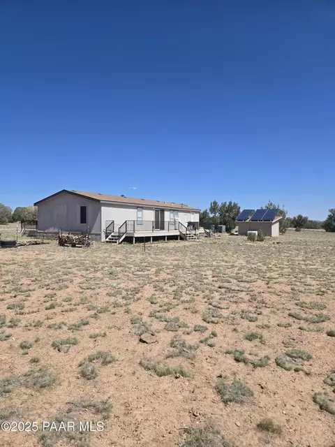 45245 Wooden Wheel Rd, Ash Fork, AZ 86320