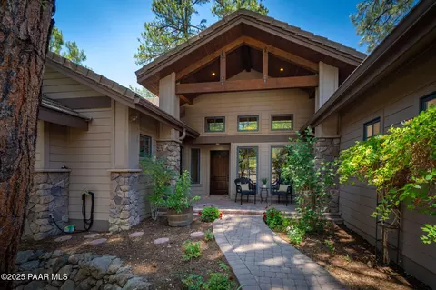 3200 W Crestview Dr, Prescott, AZ 86305