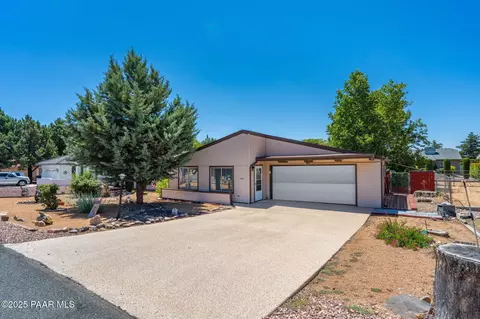 11009 E Lariat Ln, Dewey, AZ 86327