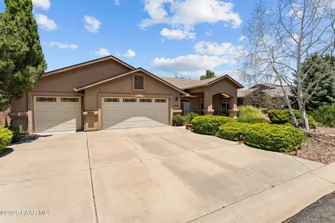 7814 E Smoke House Ln, Prescott Valley, AZ 86315