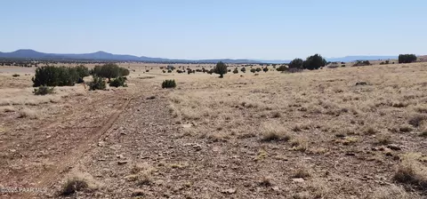 79 Falcon Flight Way # E, Ash Fork, AZ 86320 photo 4