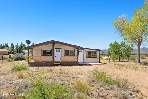 12465 Windmill Rd, Skull Valley, AZ 86338