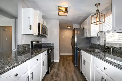 9285 E Wolf Rd, Dewey, AZ 86327 photo 8