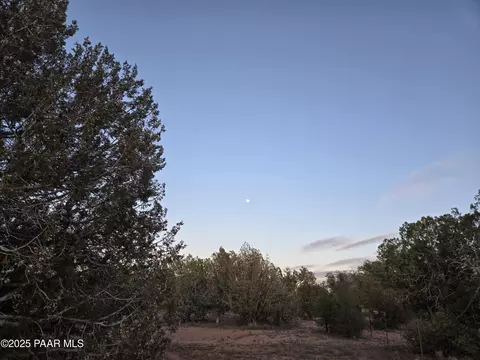 376 Haywire # D, Ash Fork, AZ 86320 photo 9