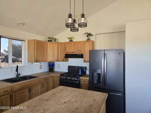 Kitchen - 1400 Tanner, Ash Fork, AZ 86320 photo 1 of 1
