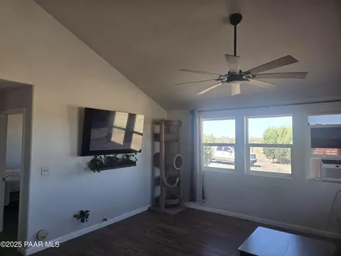 Living - 1400 Tanner, Ash Fork, AZ 86320 photo 1 of 1