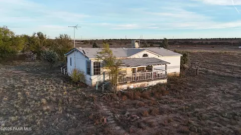 24055 N State Route 89, Paulden, AZ 86334