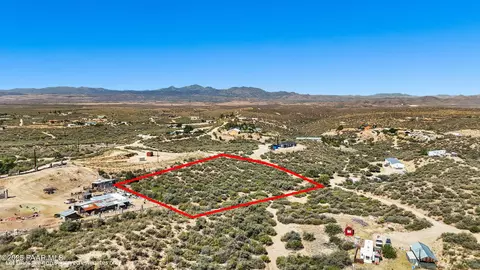 8135 W Putnam Rd, Kirkland, AZ 86332