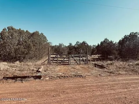 00 Terry Ln, Ash Fork, AZ 86046