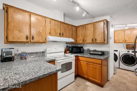 12955 Border St, Mayer, AZ 86333 photo 8