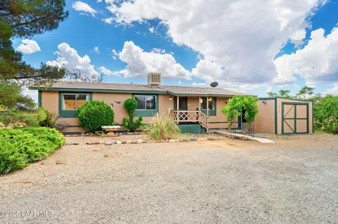 12955 Border St, Mayer, AZ 86333
