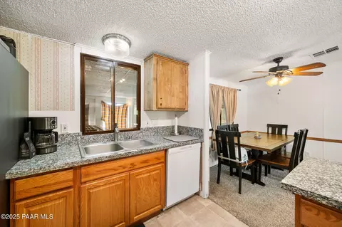 12955 Border St, Mayer, AZ 86333 photo 9