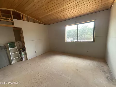Bedroom - 154 153 Gleed Sta, Ash Fork, AZ 86320 photo 3 of 5