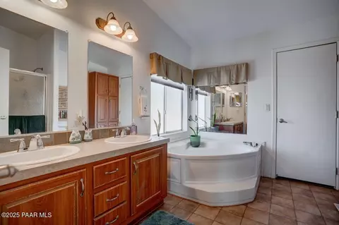 600 E Sudds Dr, Paulden, AZ 86334 photo 8