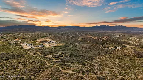 7025 W Wexford Dr, Kirkland, AZ 86332