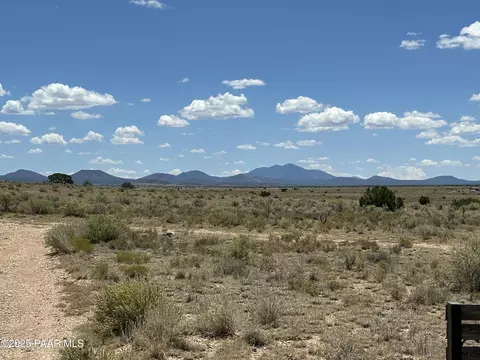 547 E Concho Rd, Williams, AZ 86046 photo 14