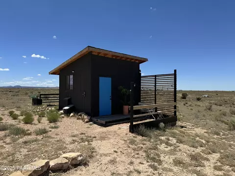 547 E Concho Rd, Williams, AZ 86046 photo 2