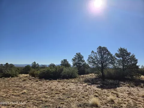 2 E Raney Rd, Ash Fork, AZ 86320 photo 6