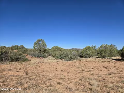 2 E Raney Rd, Ash Fork, AZ 86320 photo 7