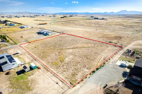 7050 E Stardust Ln, Prescott Valley, AZ 86315