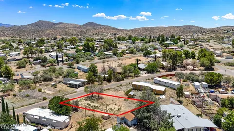 20768 E Antelope Rd, Mayer, AZ 86333 photo 3