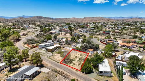 20768 E Antelope Rd, Mayer, AZ 86333 photo 4