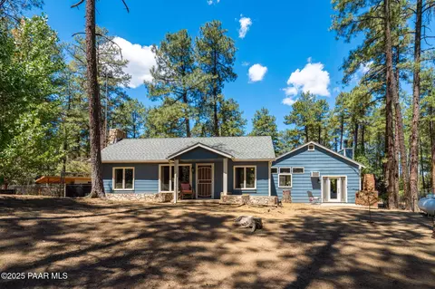 1719 E Friendly Pines Rd, Groom Creek, AZ 86303
