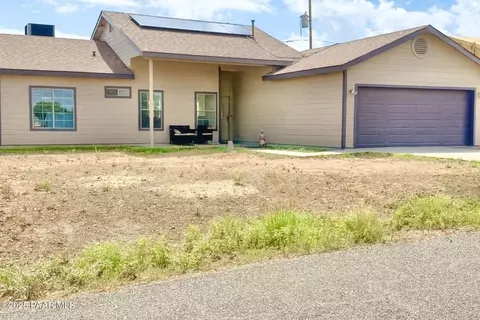20613 E Wagon Way, Mayer, AZ 86333