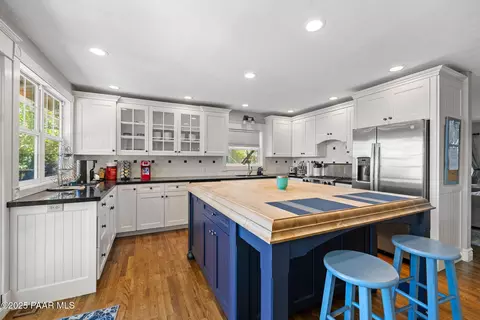 Kitchen - 562 E 568 E Juniper Dr #1 & 2, Prescott, AZ 86303 photo 2 of 3