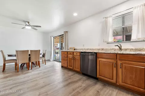 Dining - 11613 E Silver Spur, Dewey, AZ 86327 photo 2 of 3