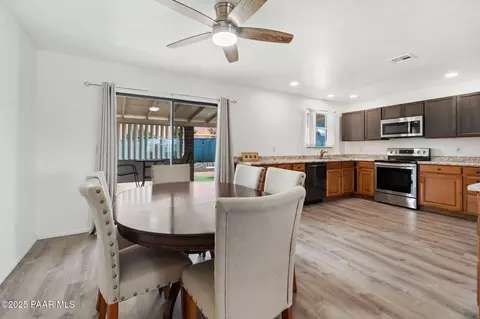 Dining - 11613 E Silver Spur, Dewey, AZ 86327 photo 1 of 3