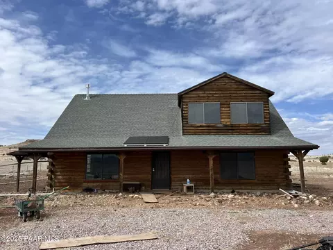 46950 N Falcon Flight Way, Ash Fork, AZ 86320