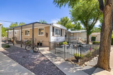 1102 E Windmill Dr, Dewey, AZ 86327