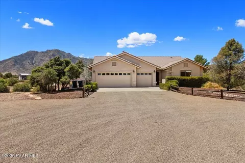 9525 N Oak Meadow Ln, Prescott, AZ 86305