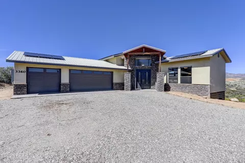 3360 Green Valley Way, Dewey, AZ 86327