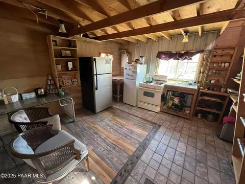 10500 W Big Moon Ln, Ash Fork, AZ 86320 photo 8