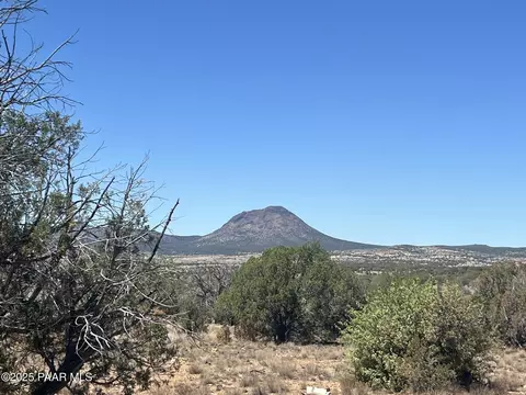 10500 W Big Moon Ln, Ash Fork, AZ 86320 photo 13