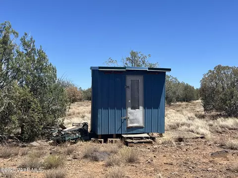 10500 W Big Moon Ln, Ash Fork, AZ 86320 photo 3