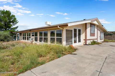 20730 E Park View Ln, Mayer, AZ 86333